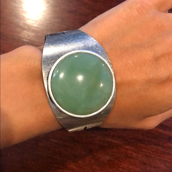 Green Bangle - Picture 3 of 3